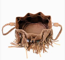 Load image into Gallery viewer, Vertigo Leather Handbag with Tassel
