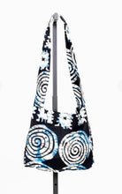 Load image into Gallery viewer, African Print Cross Bag
